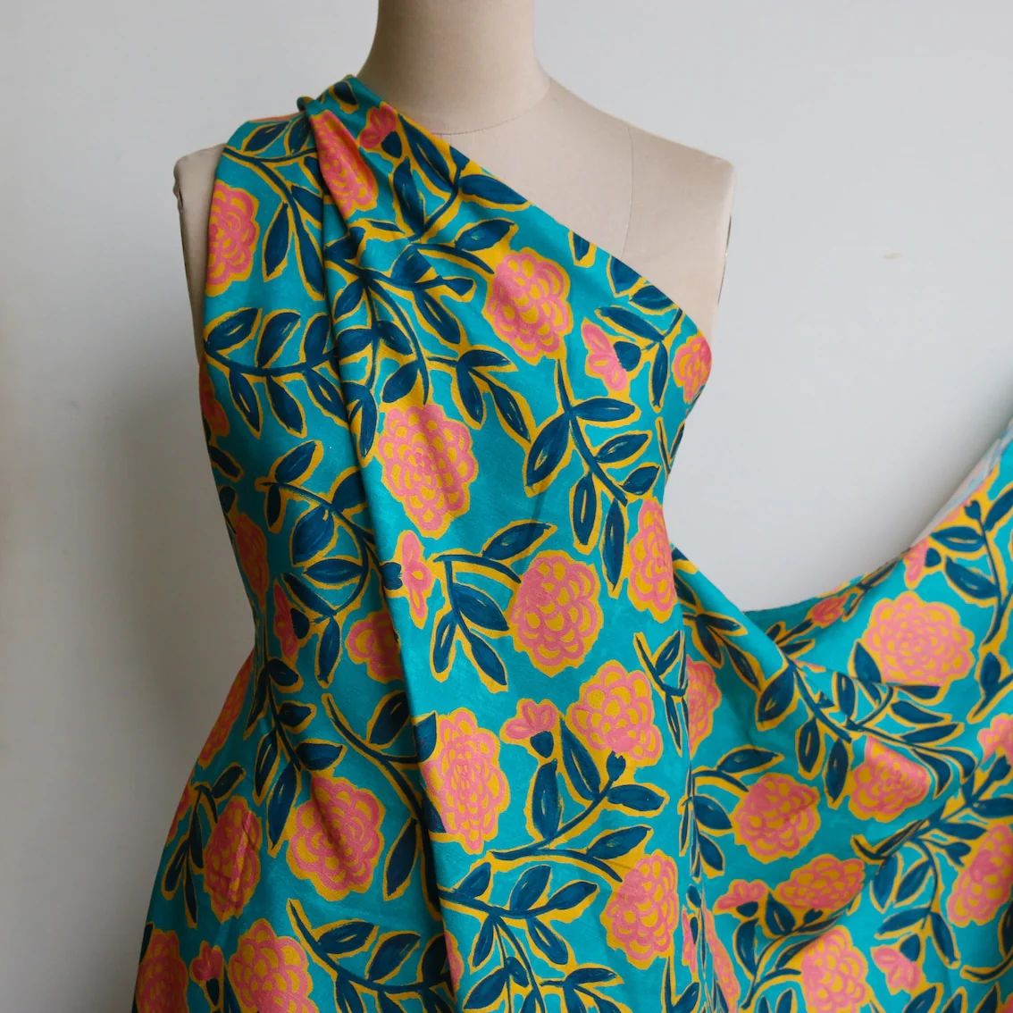 Frieze - Liberty Sycamore Linen - Image 5