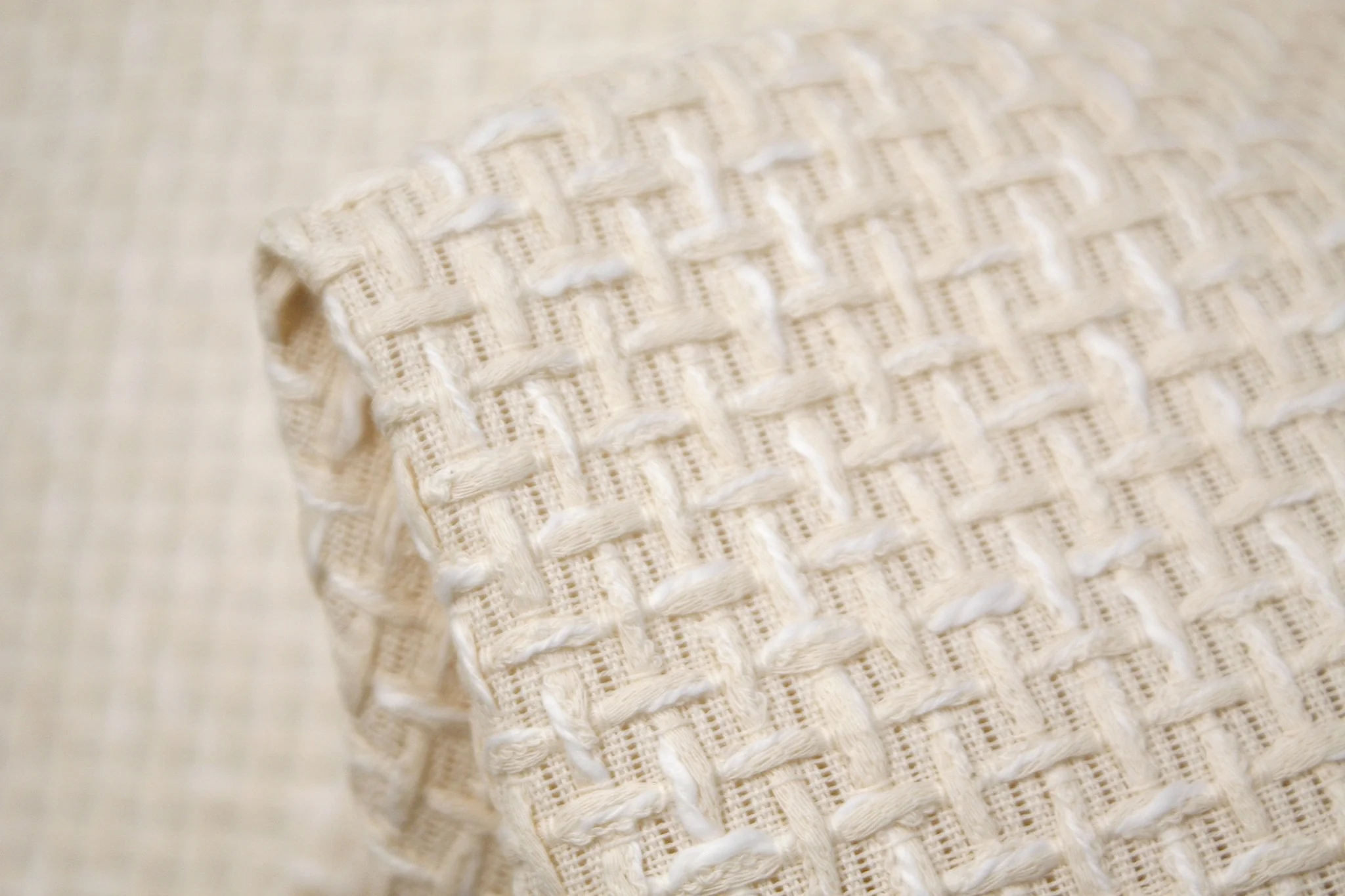 Frosted Cream Weave