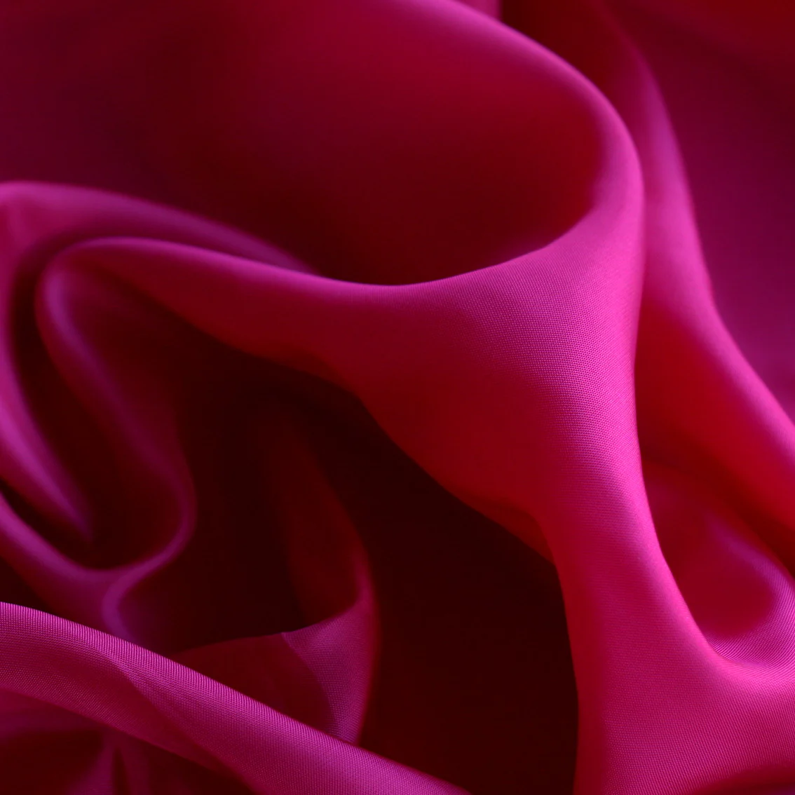 Fuschia Rayon Lining (137cm wide) - Image 2