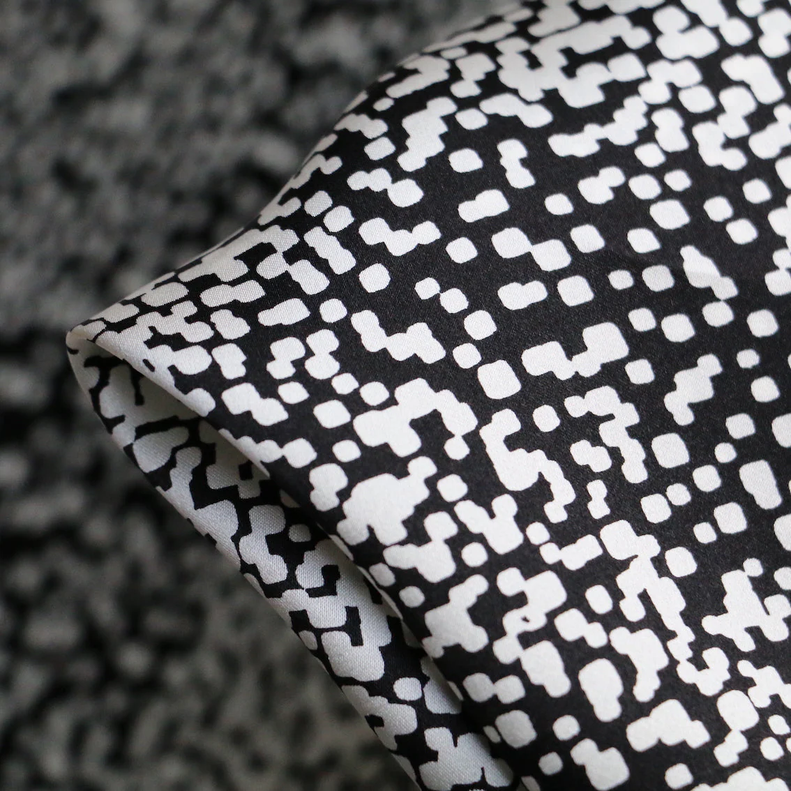 Galaxy Nero Silk Satin