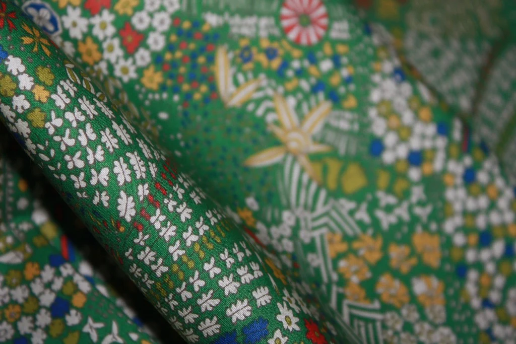 Garden Drive - Tana Lawn