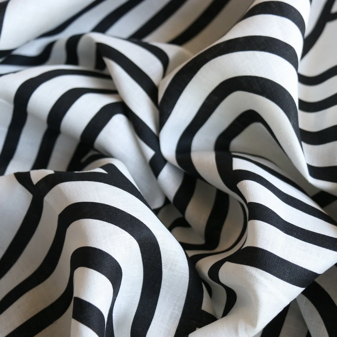 Geo Weave Printed Linen - Image 2