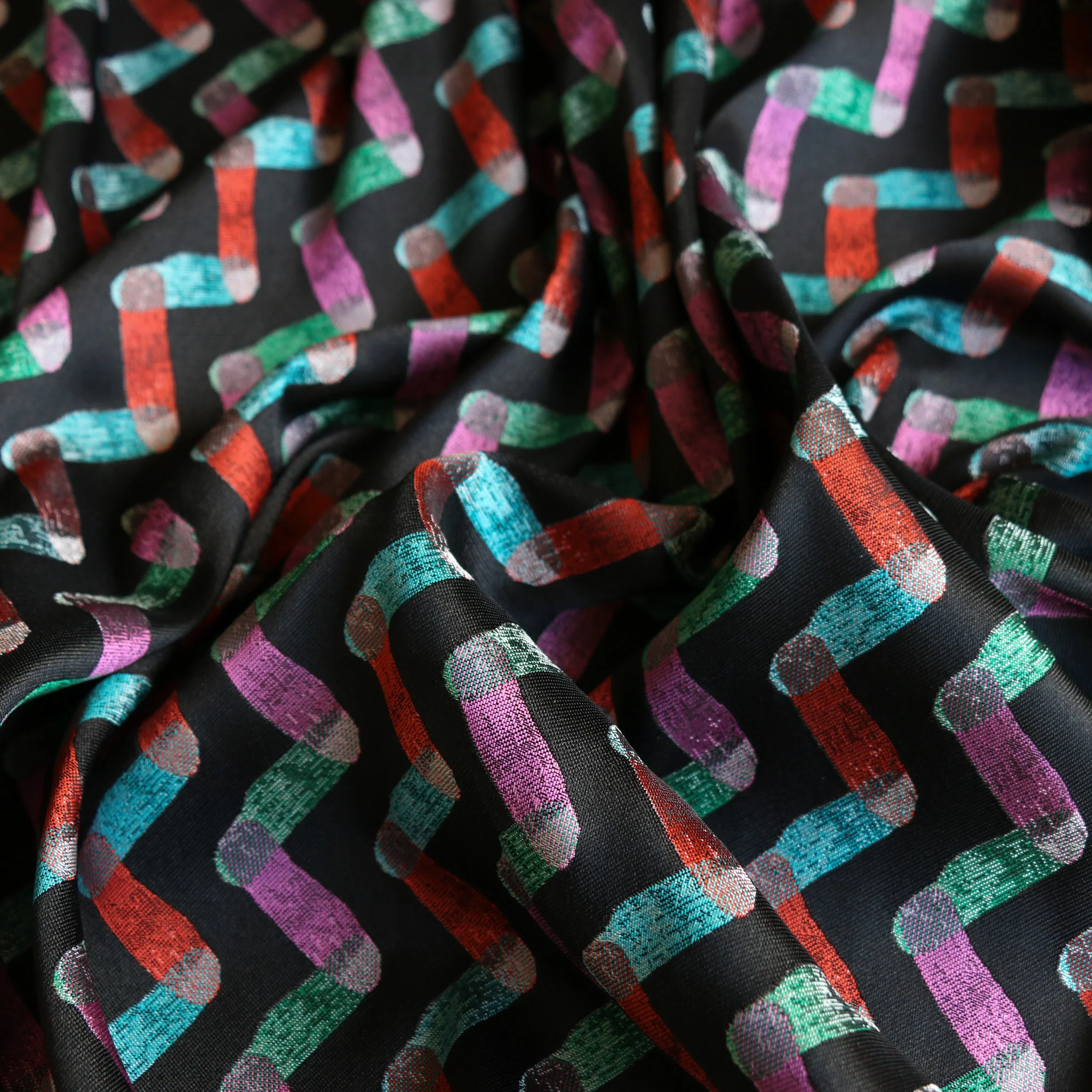 Geometric Waves Multi Jacquard - Image 2