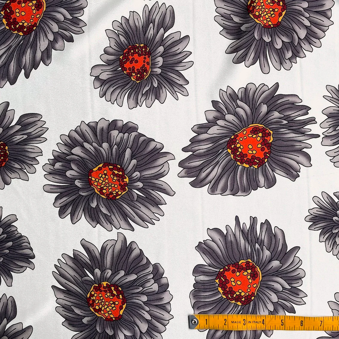 Gerbera's On Snow - Image 3