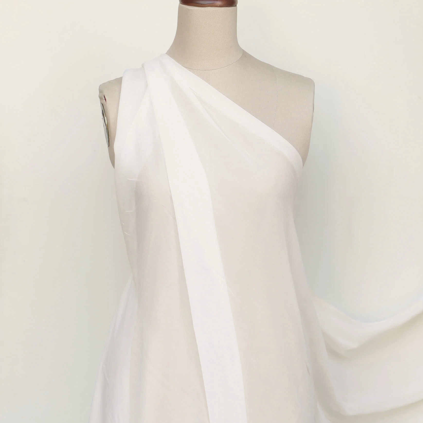 Gette Off-White Silk Georgette - Image 3