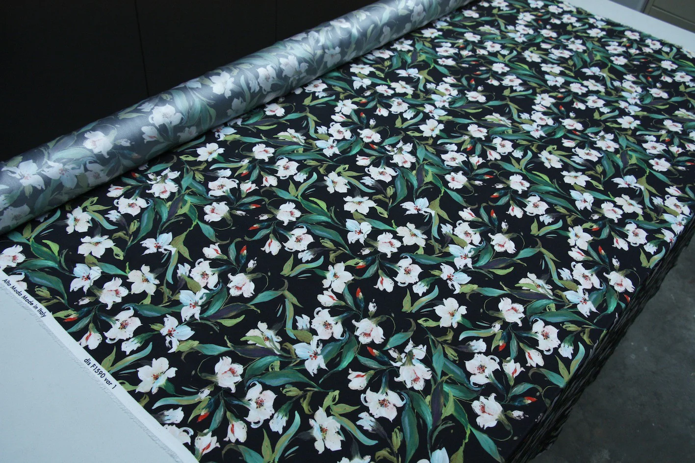 Gigli Nero - Silk - Image 5