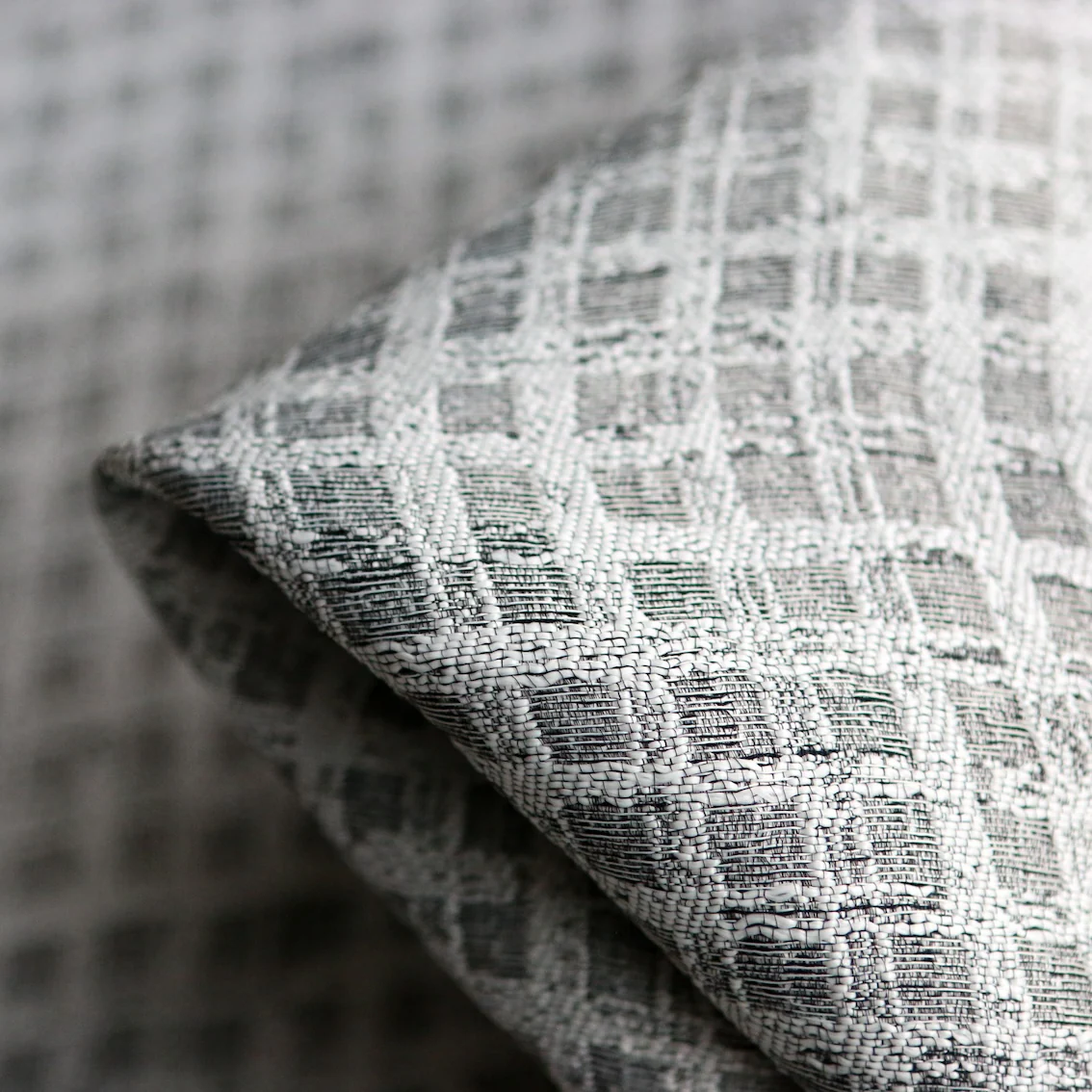 Gio Check Navy/White Jacquard