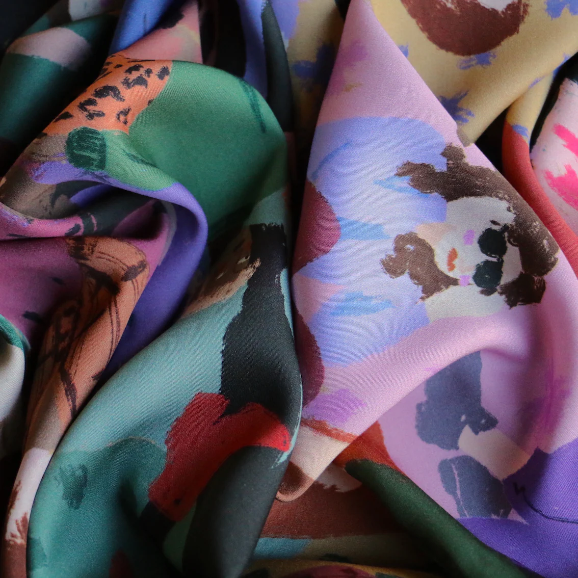 Girl Talk Viscose Twill Sateen - Image 2