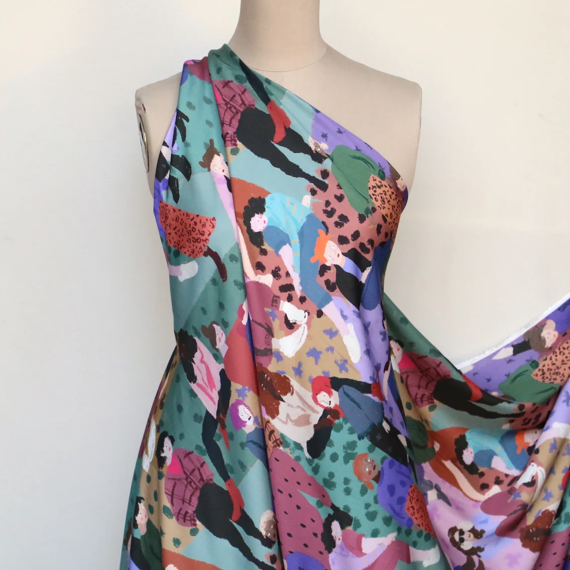 Girl Talk Viscose Twill Sateen - Image 6