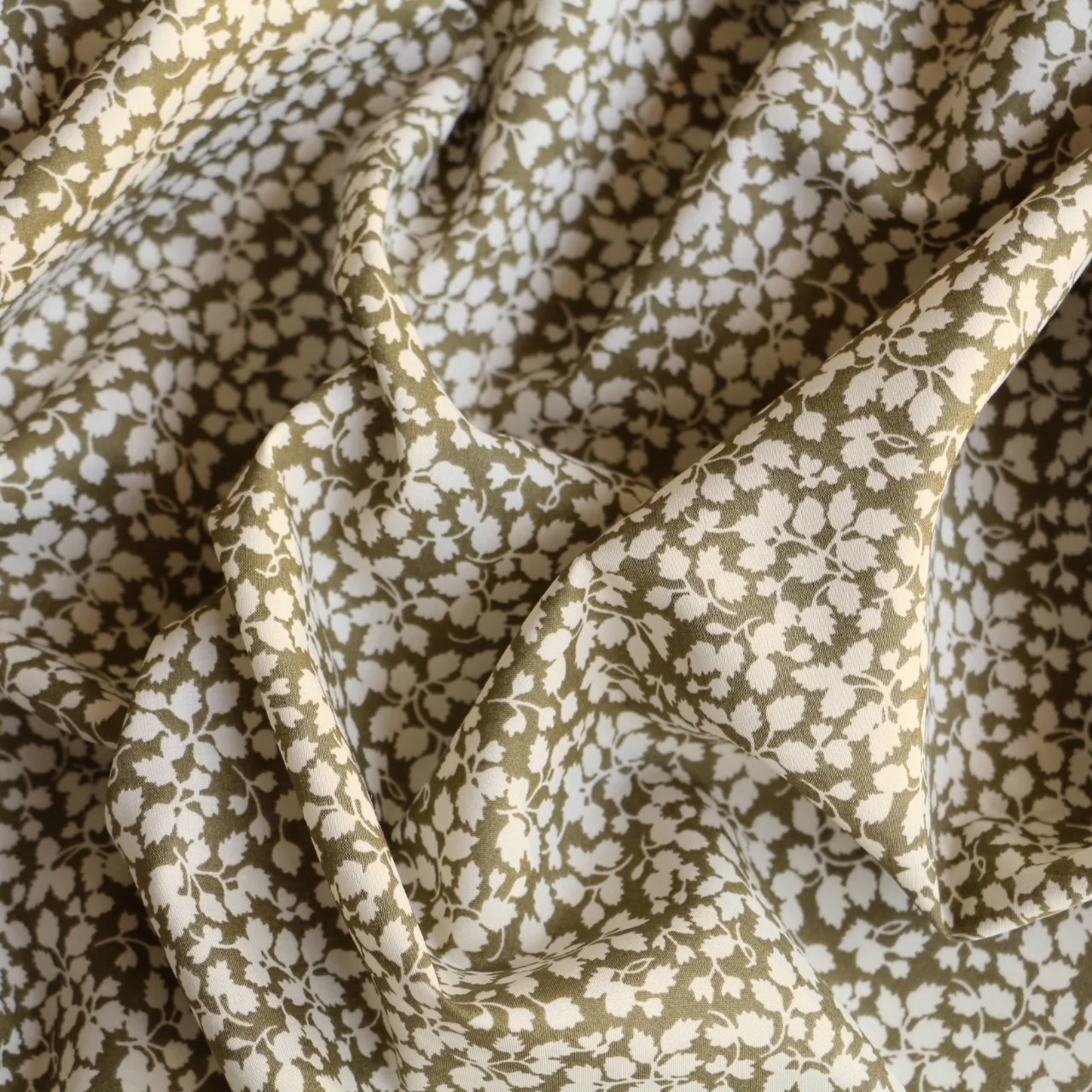 Glenjade Liberty Tana Lawn™ - Image 2