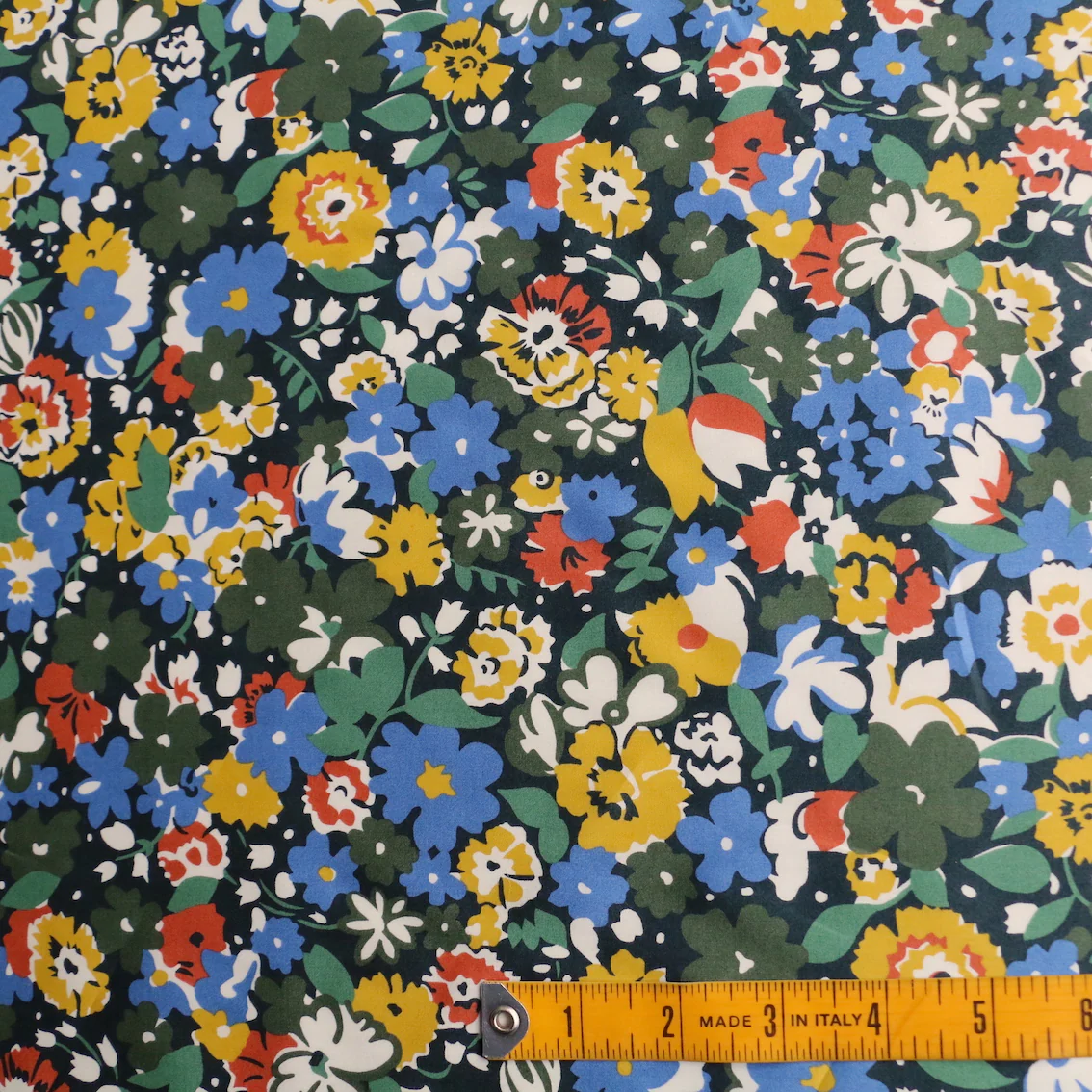 Gloria Lomo Green Liberty Tana Lawn™ - Image 3
