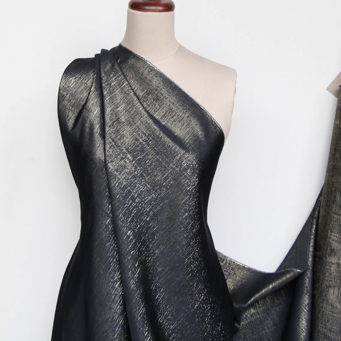 Gold Black Liner - Image 5