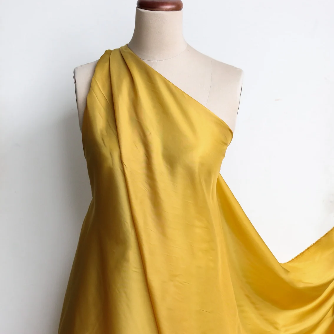 Gold Cupro Lining - Image 4