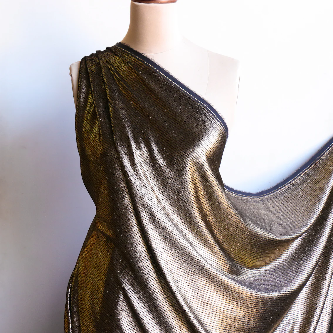 Gold Fever Foil Velvet - Image 4