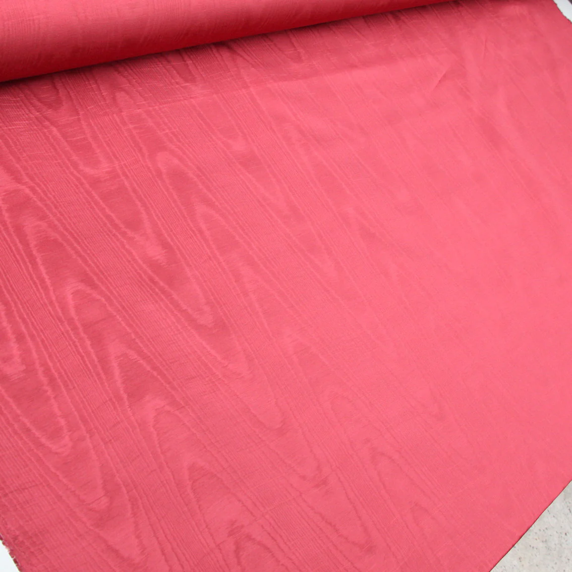 Gold Red Liner - Image 4