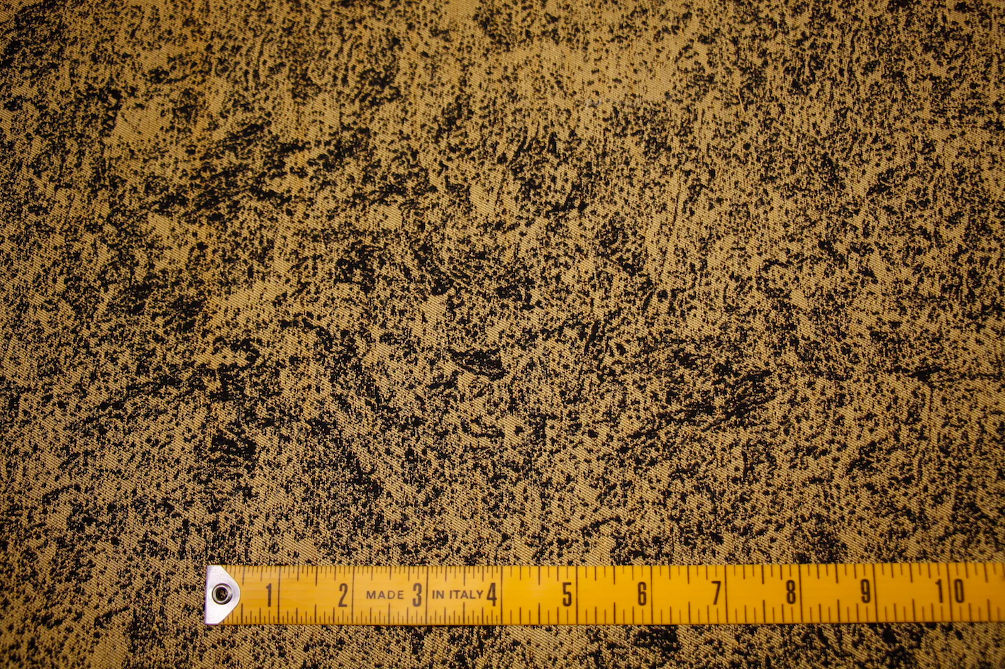Gold Spreading Jacquard - Image 2