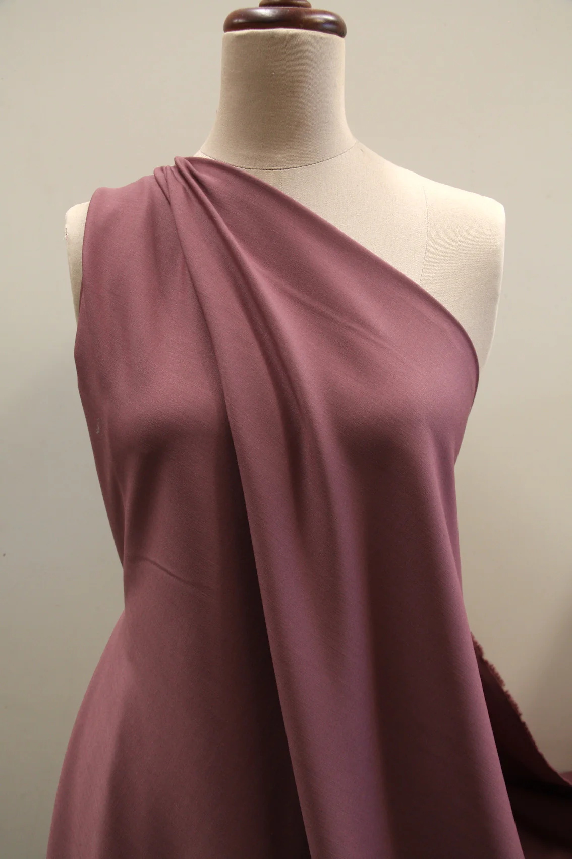 Grape Vine Suiting - Image 3