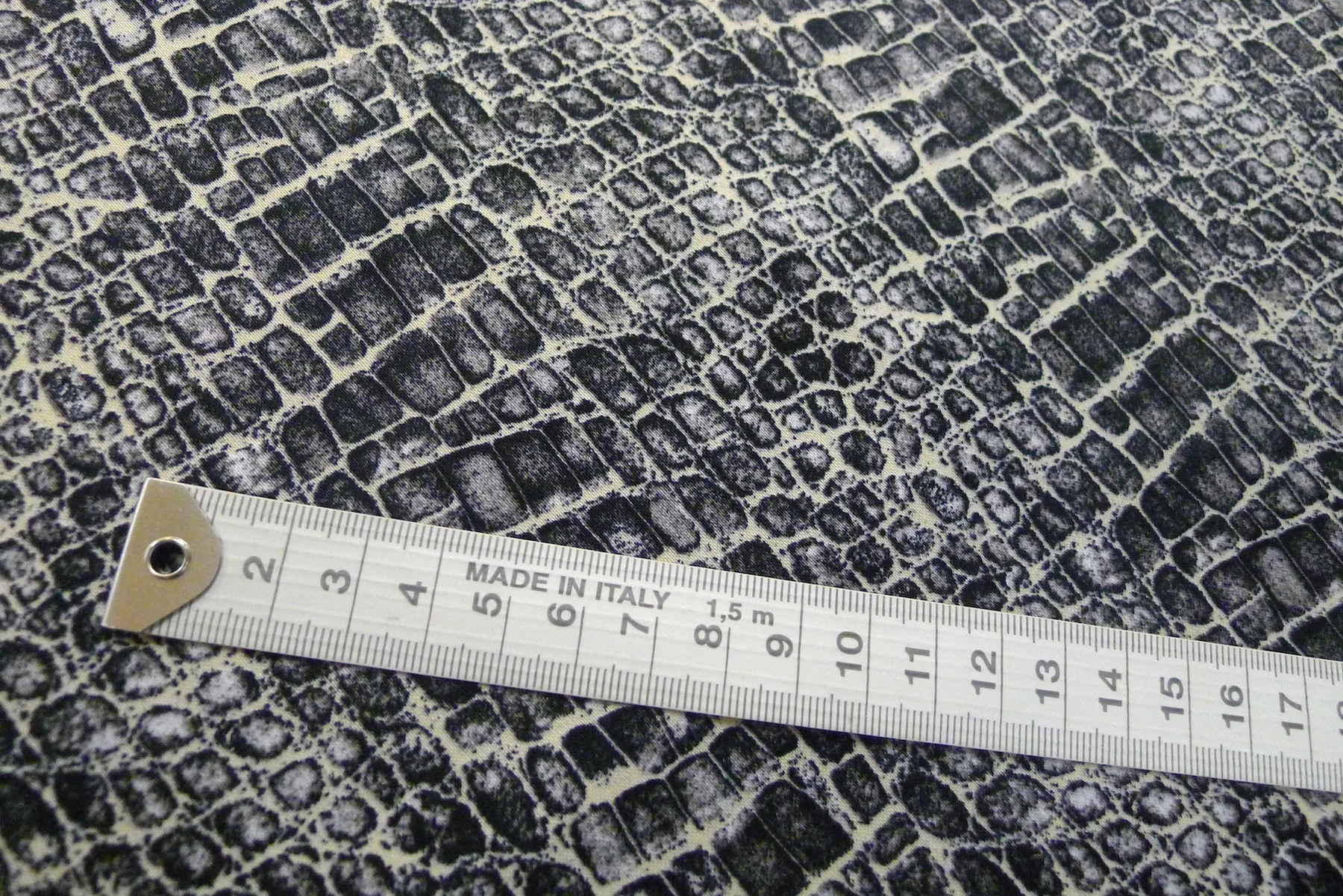Graphite & Chalk Snake - Image 4