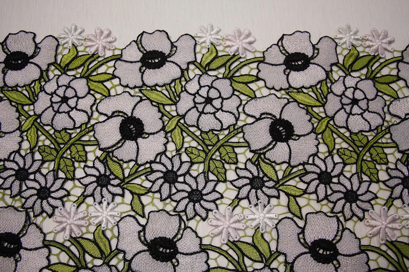 Green Garden Lace - Image 3