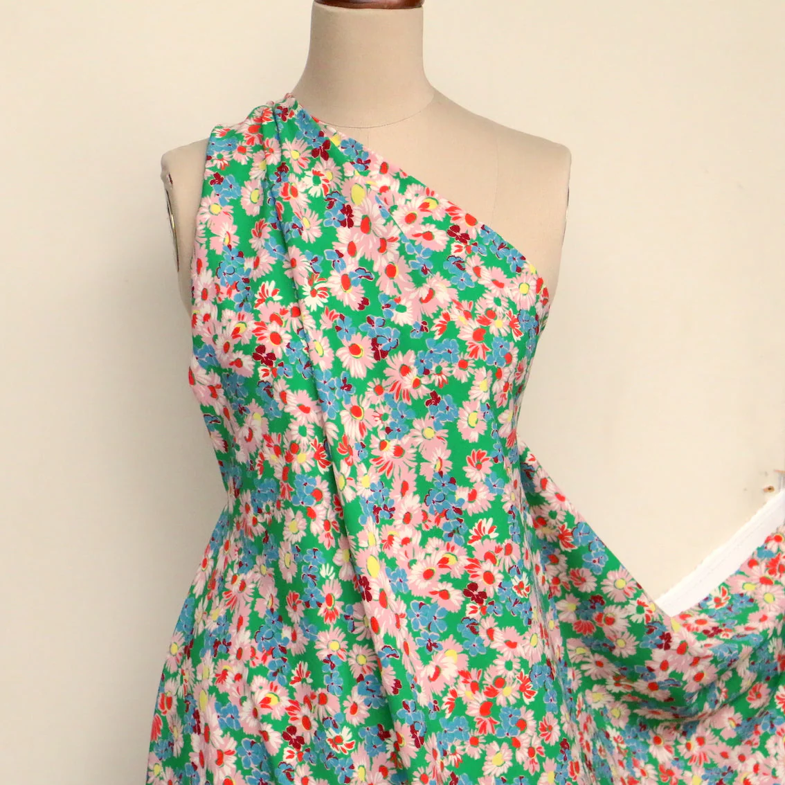 Green Thumb Viscose Crepe - Image 6
