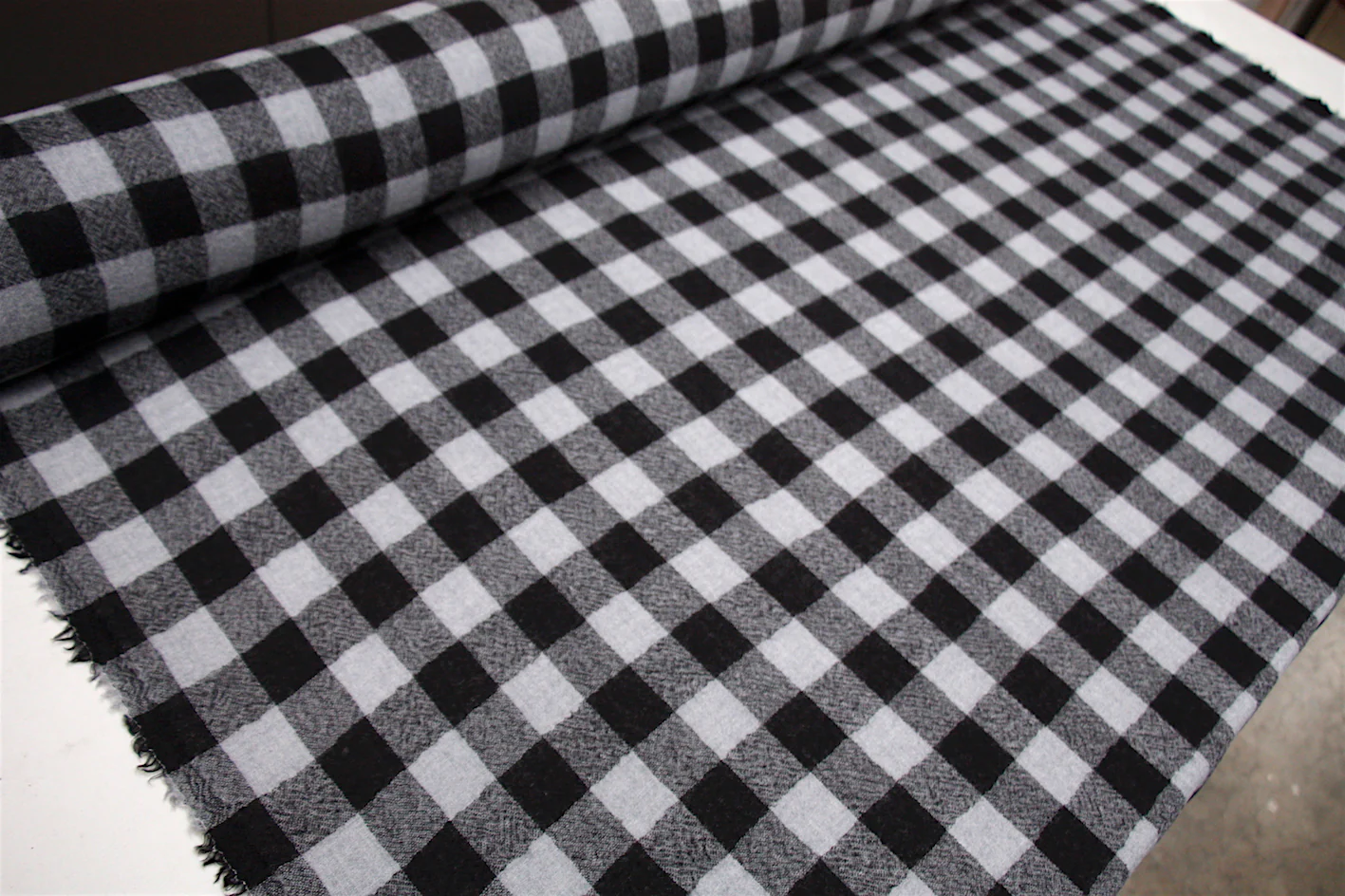 Grey Block Check - Image 4
