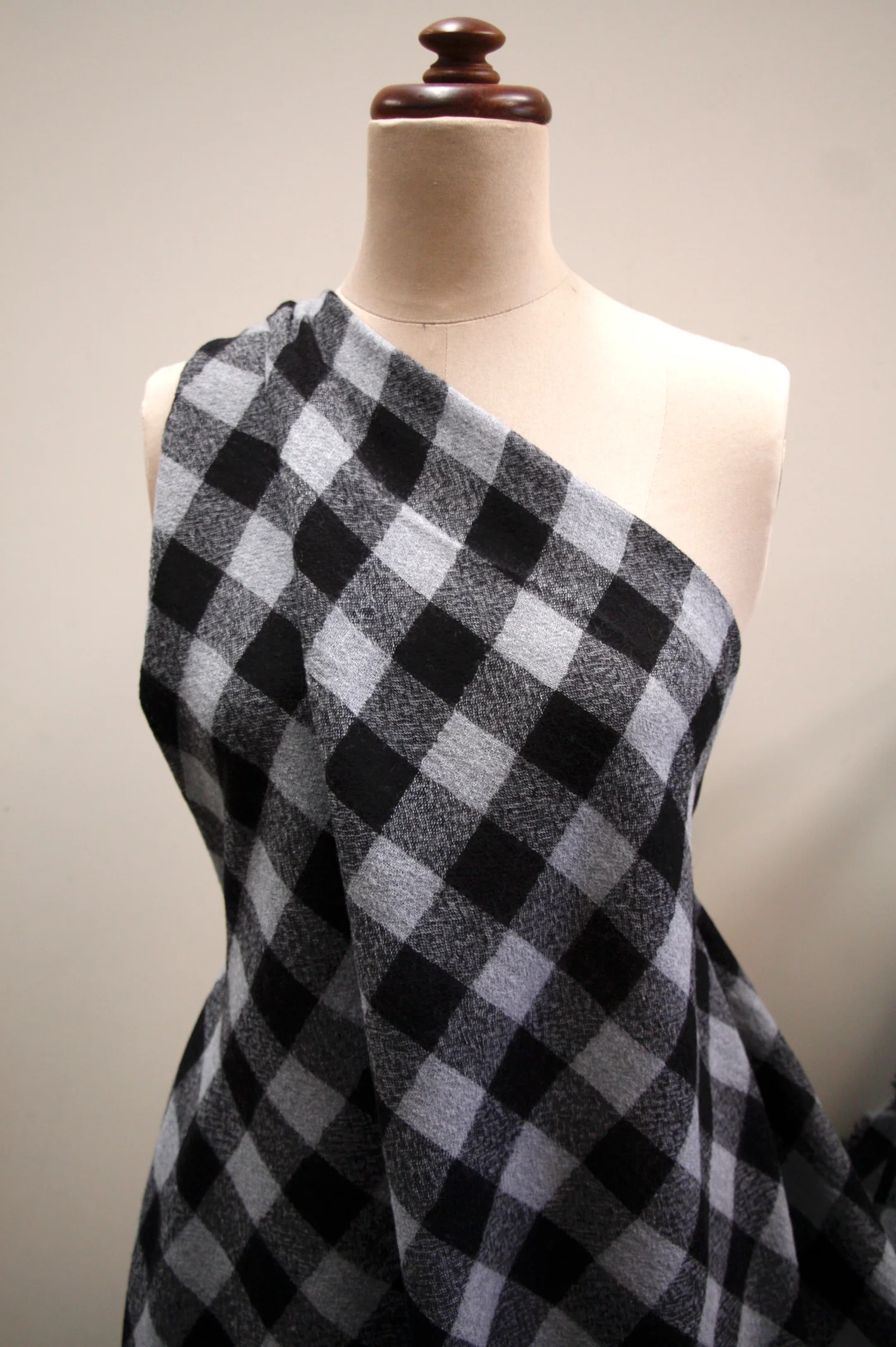 Grey Block Check - Image 5