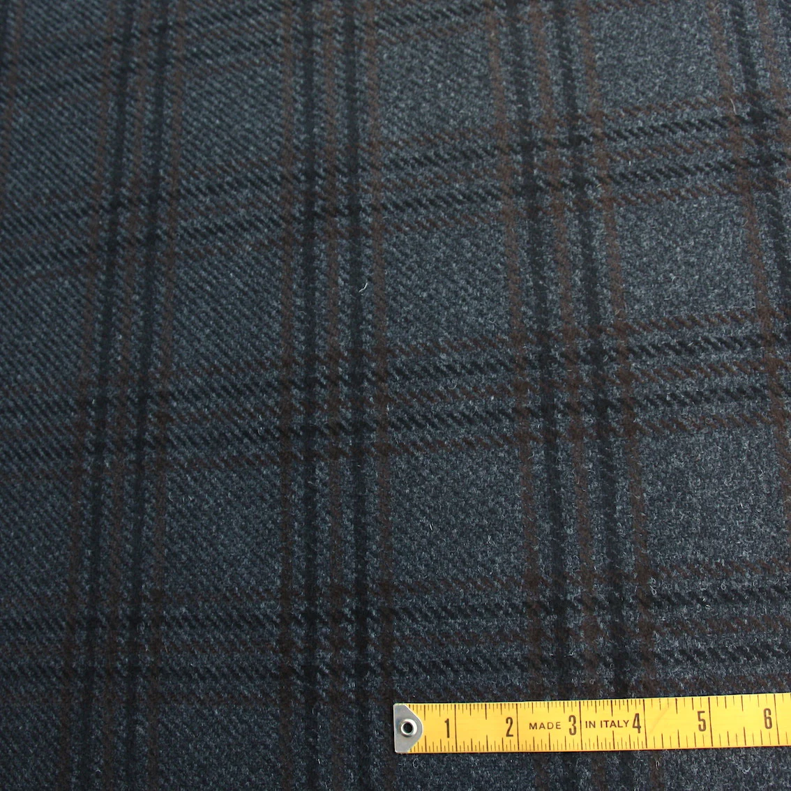 Grey Day Check - Image 3