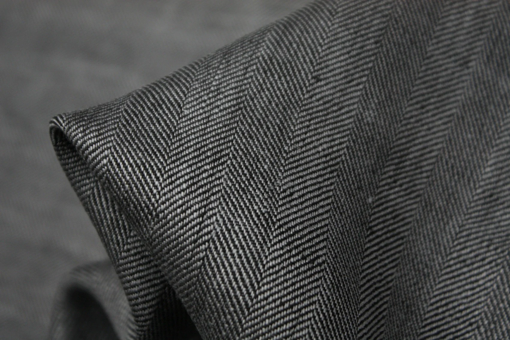 Grey Herringbone Jin