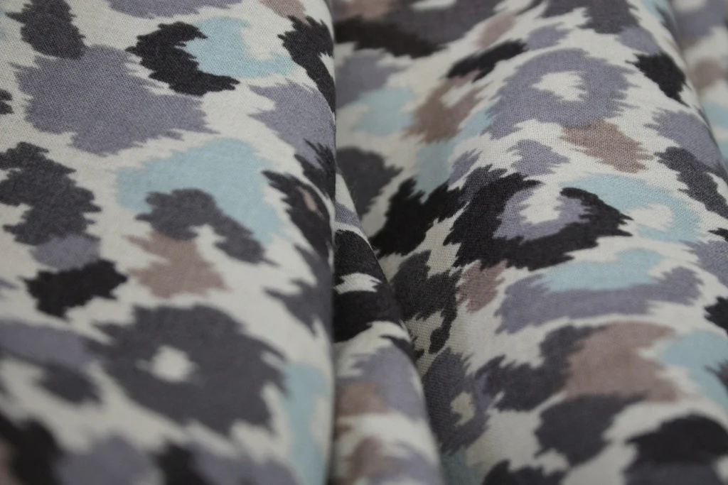 Grey Hyou - Image 3