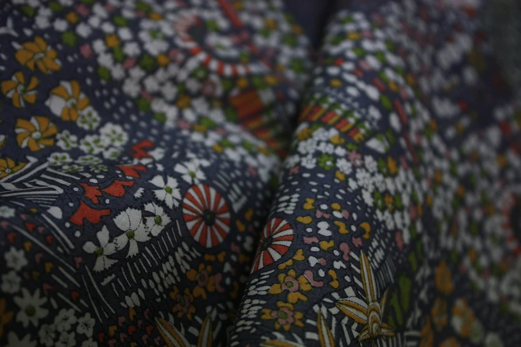Hall Drive Grey - Tana Lawn
