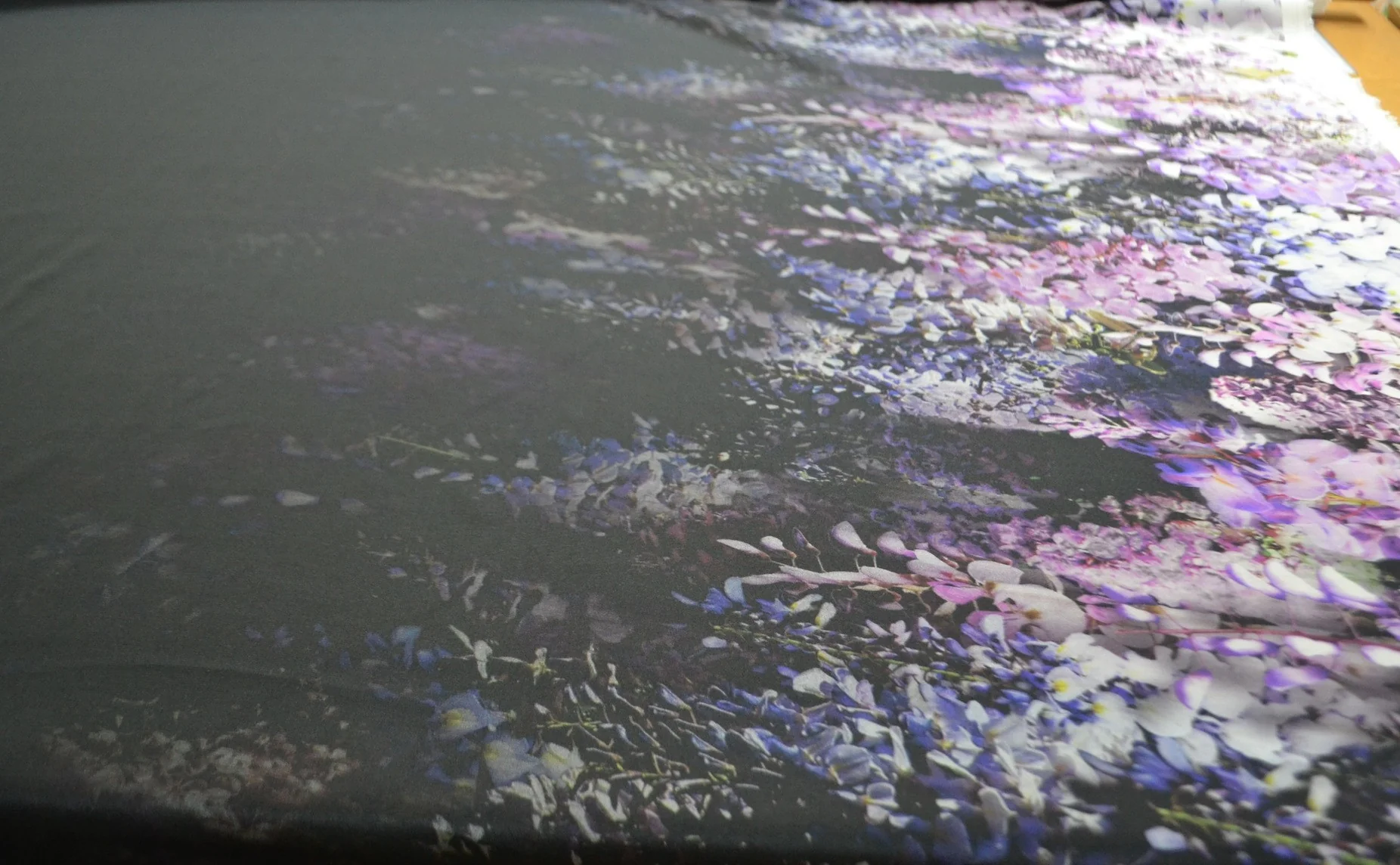 Hanging Wisteria Black - C.D.C - Image 3