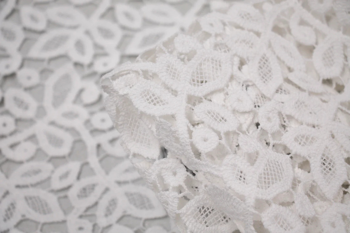 Heavy Vine Lace