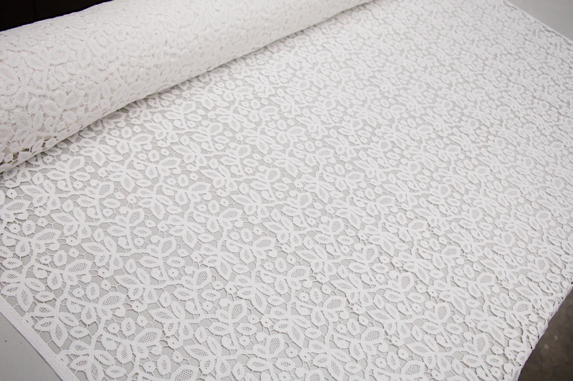 Heavy Vine Lace - Image 4