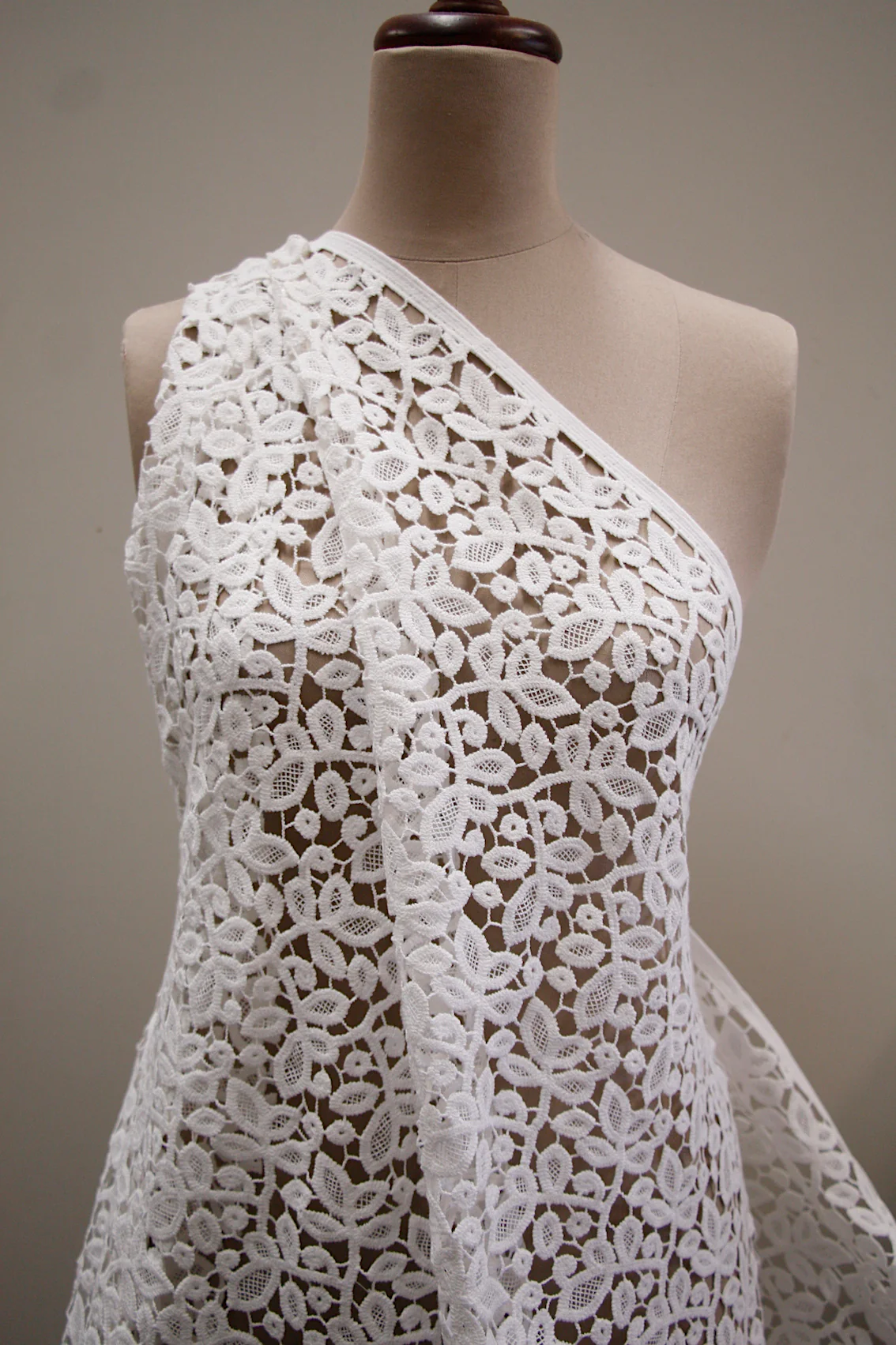 Heavy Vine Lace - Image 5