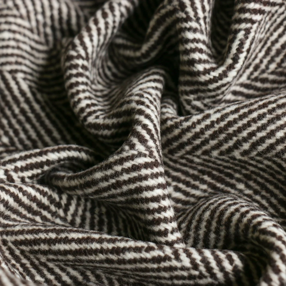 Herringbone Lana Chocolate - Image 2