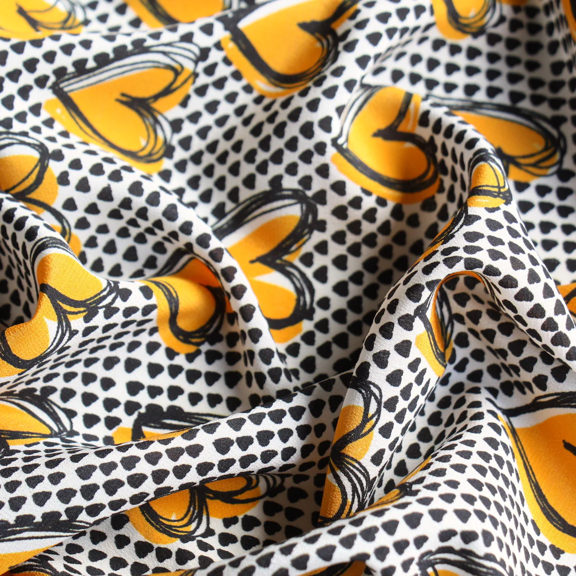 Honeyed Hearts - Image 2