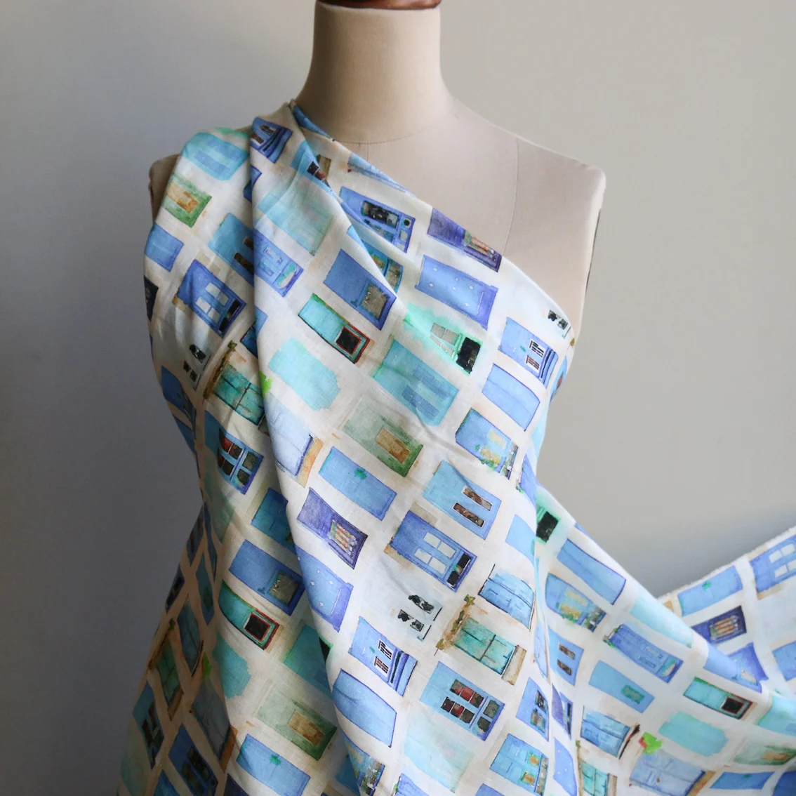 Hydra Blue Printed Linen - Image 5