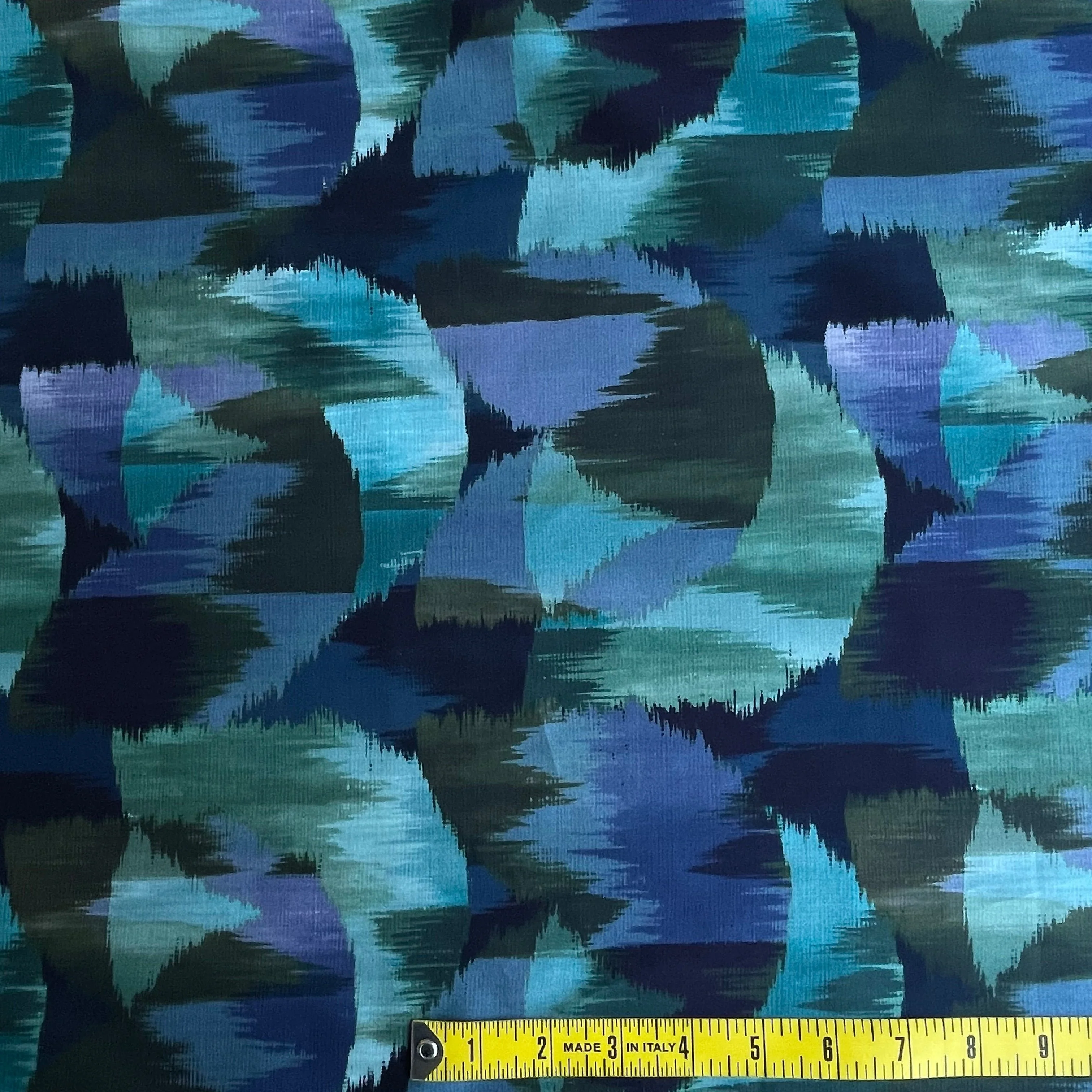 Ikat Tulip - Liberty Tana Lawn™ - Image 3