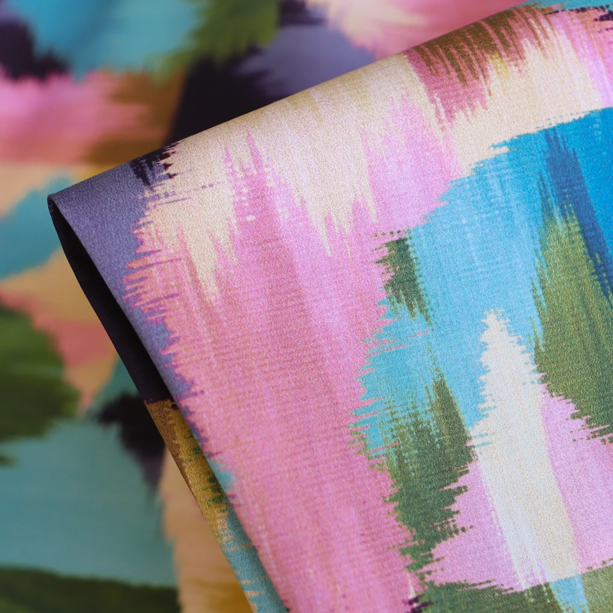 Ikat Tulip Multi - Liberty Tana Lawnâ˘