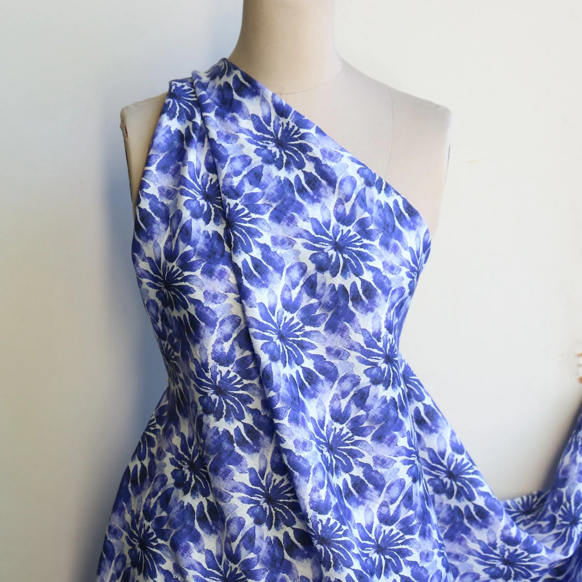 Ink Floral Linen - Image 4