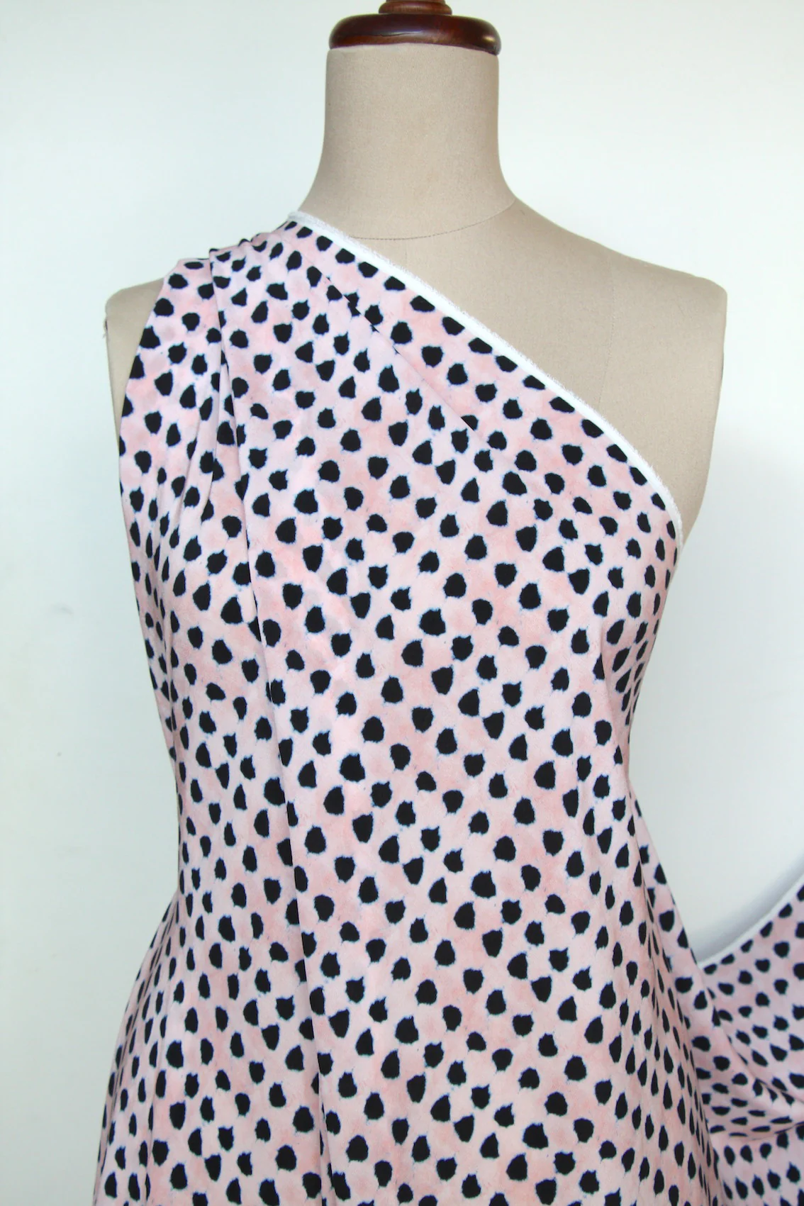 Ink On Pink Silk Crepe De Chine - Image 4