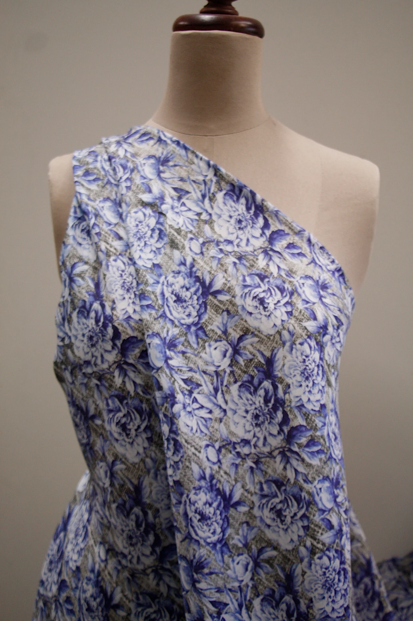 Ink Well Rose - Image 6