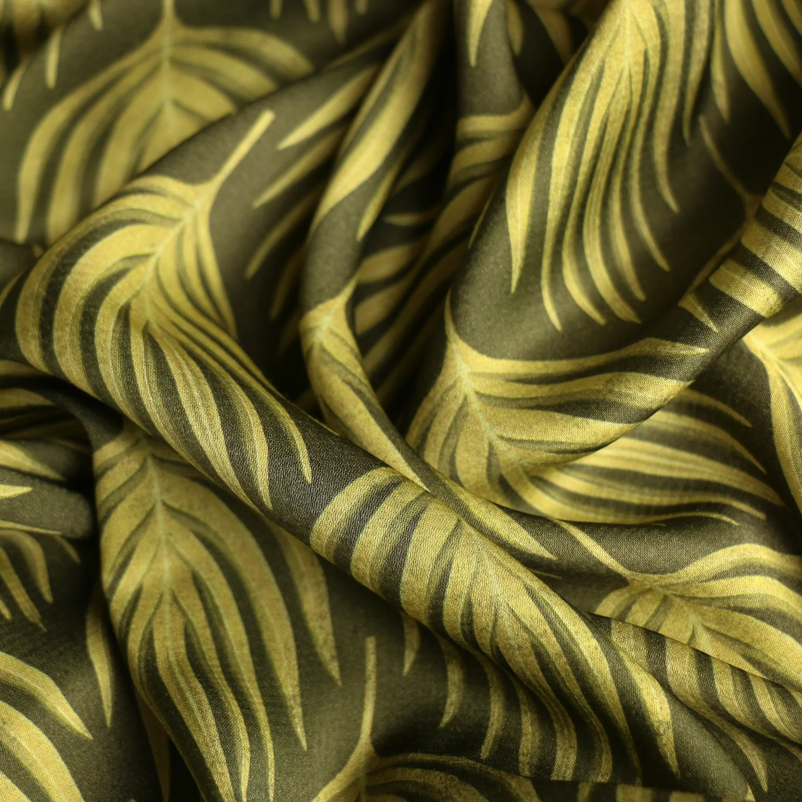 Isola Verde Viscose Sateen - Image 2