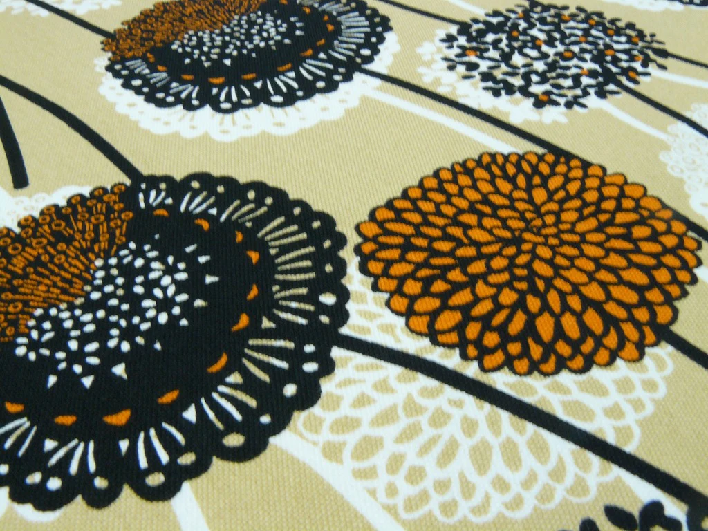 Isso Ecco and Heart - Beige. - Image 3