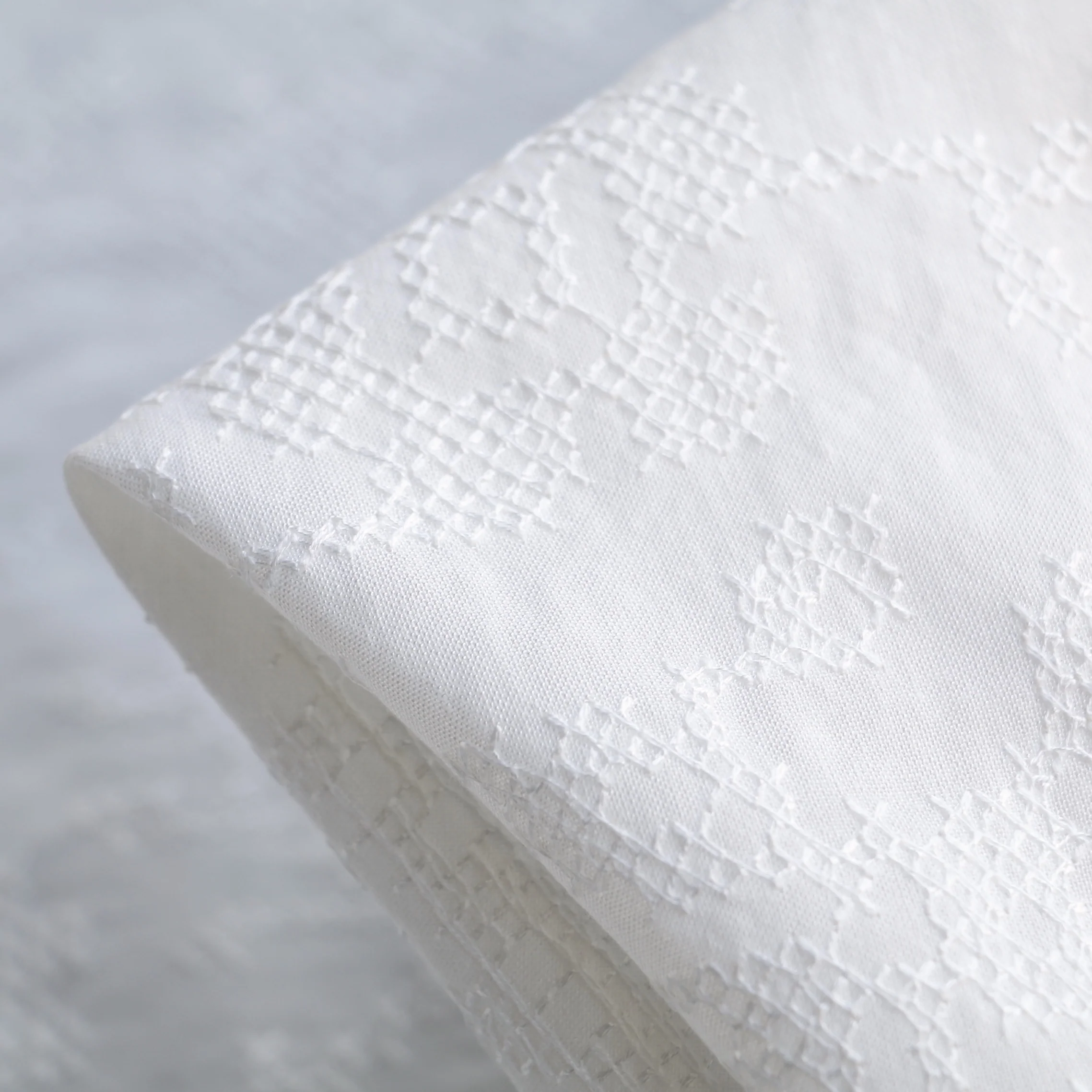 Ivory Crosshatch
