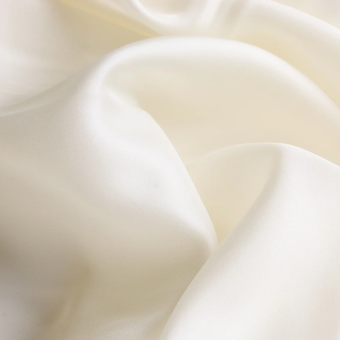 Ivory Rayon Lining (137cm wide) - Image 2