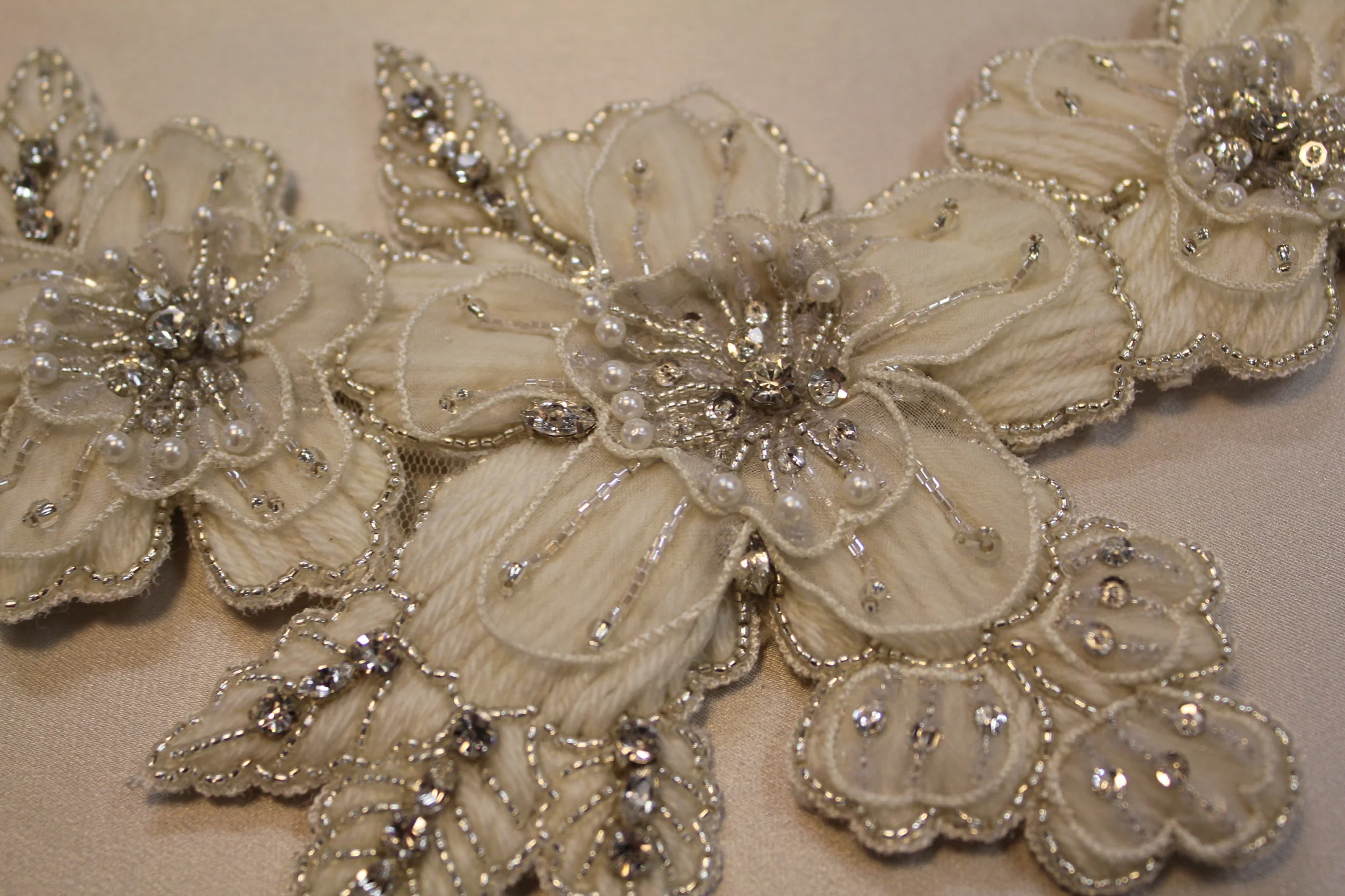 Ivory/Silver Applique Motif - Image 2