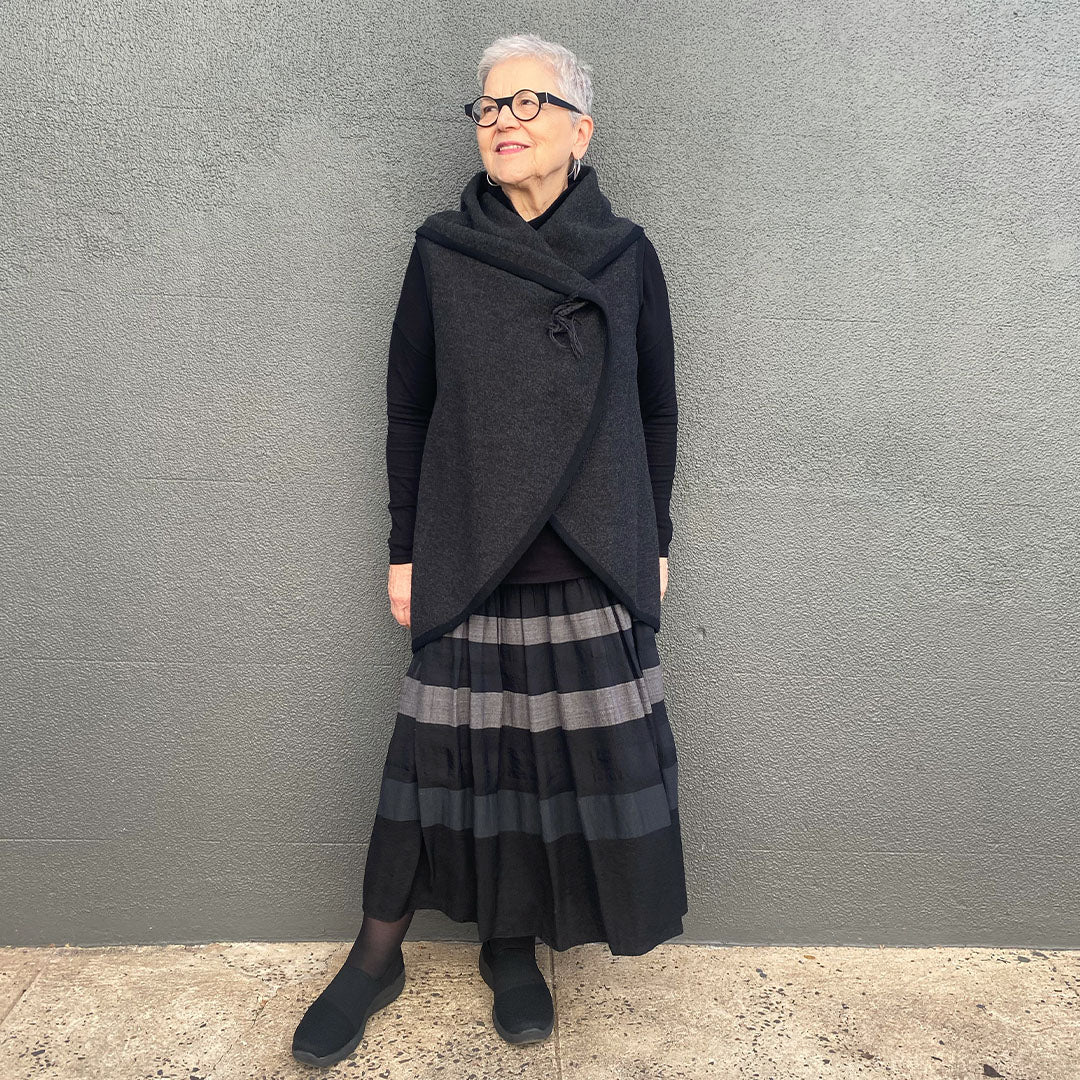 Japanese Black/Grey Striped Skirt Pack - Image 6