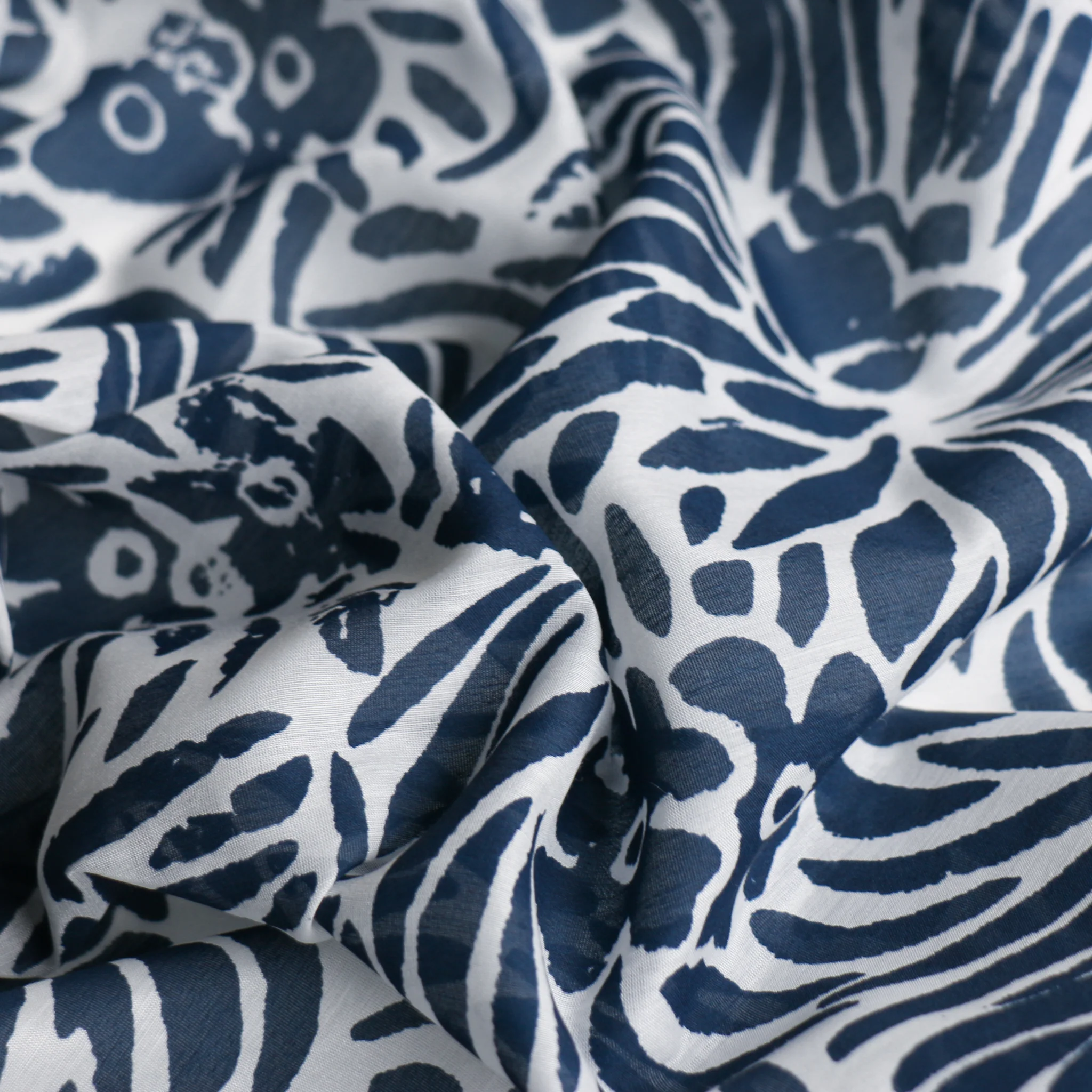 June Bloom Navy/White - Image 2