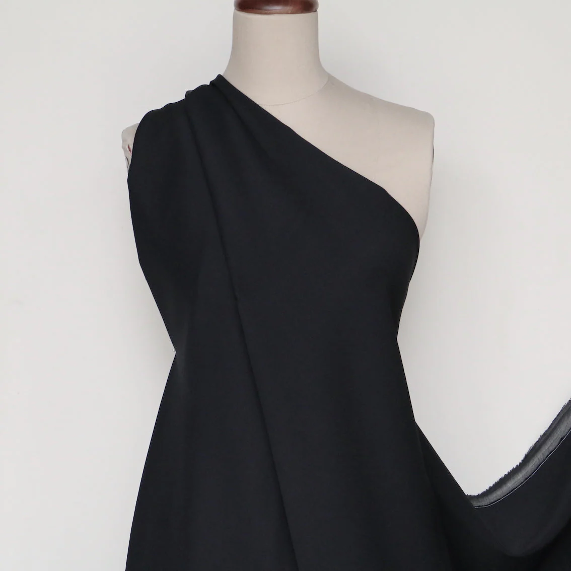 Juno Nero Bonded Stretch Crepe - Image 4